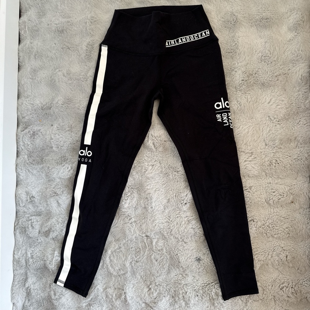 ALO Yoga Black and White Leggings